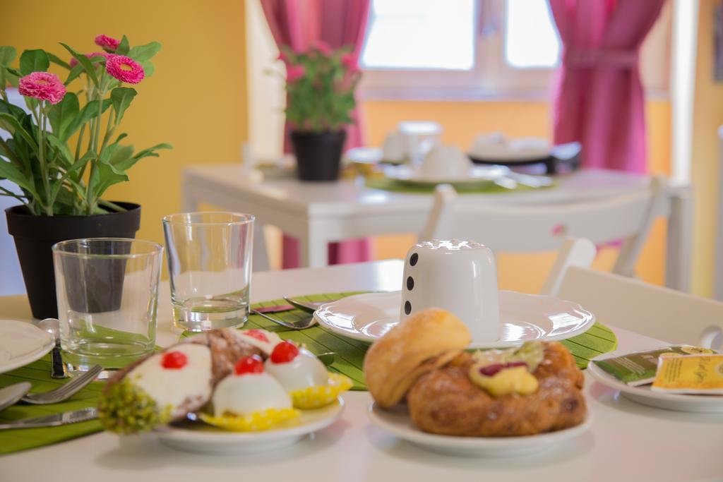 Tra L'Etna E Il Mare B&B คาตาเนีย ภายนอก รูปภาพ