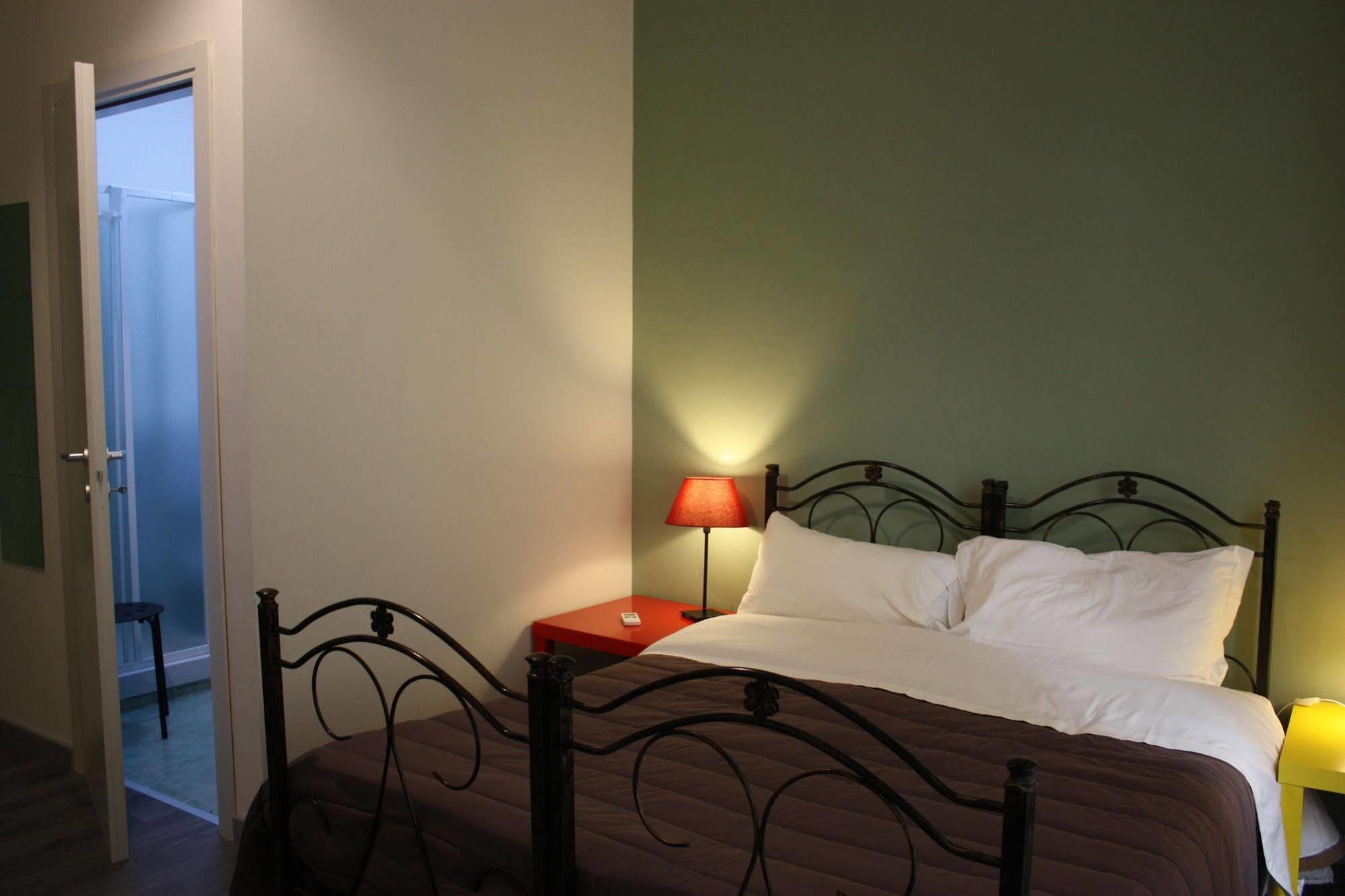 Tra L'Etna E Il Mare B&B คาตาเนีย ภายนอก รูปภาพ