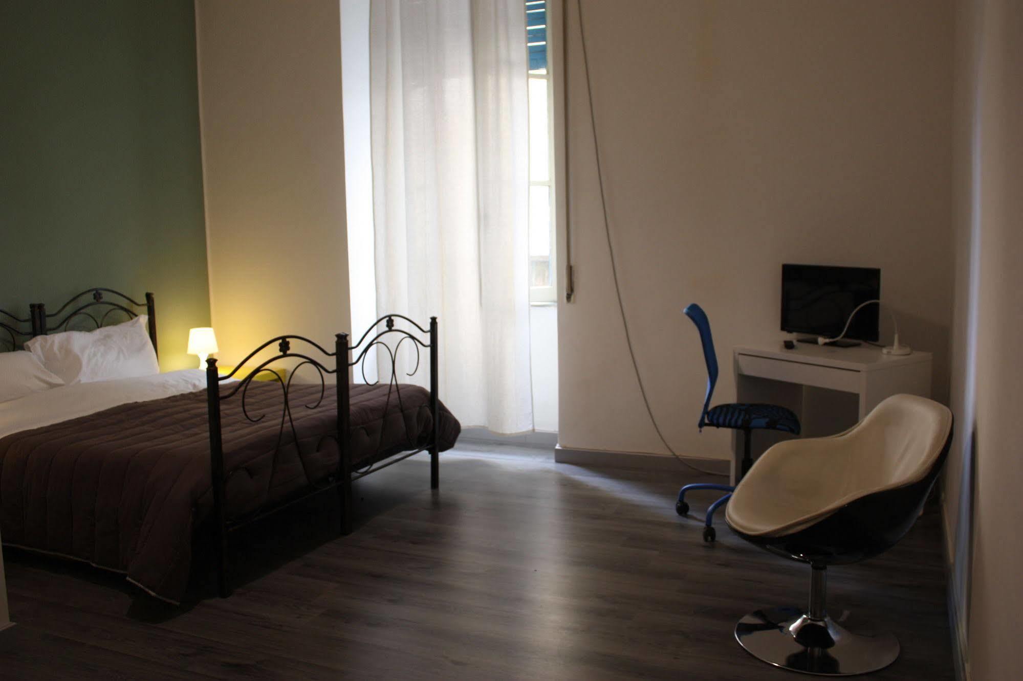 Tra L'Etna E Il Mare B&B คาตาเนีย ภายนอก รูปภาพ